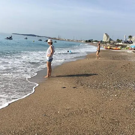 Apartment Les Pieds Dans L'eau Entre Nice Et Cannes